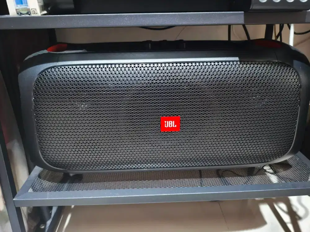 JBL Partybox ON THE GO