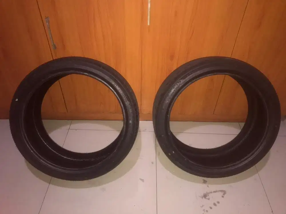 Ban Accelera 245/35/19 Ring 19