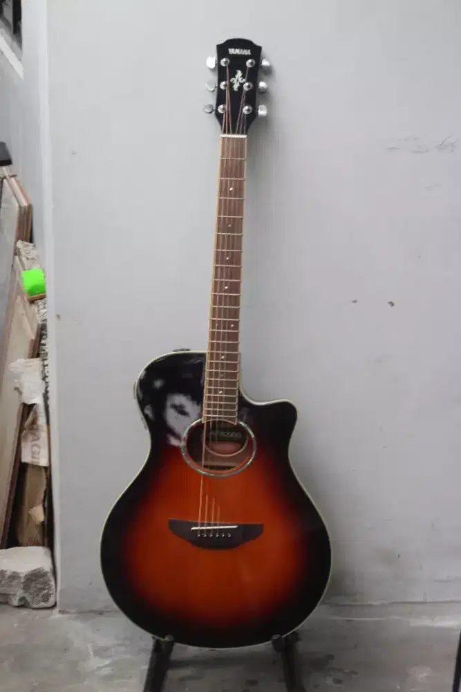 Gitar Akustik Elektrik Yamaha APX600 Original Cutaway Preamp Acoustic