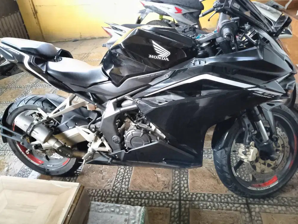 Di jual honda CBR 250RR thn 2022