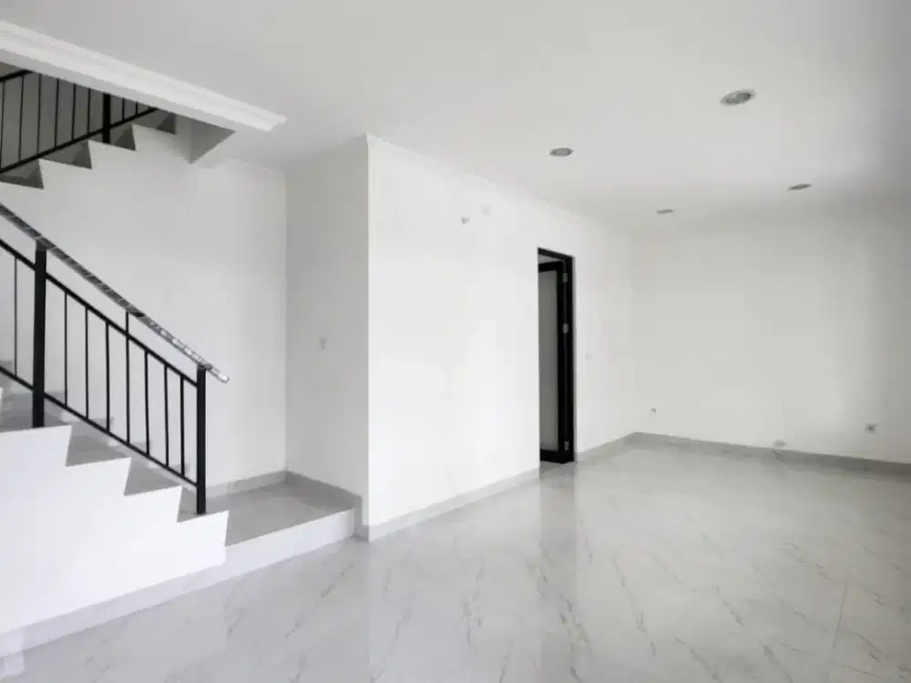 Rumah Brand New 2 Lantai Lokasi Cluster Bukit Nirmala PIK 2 Siap Huni