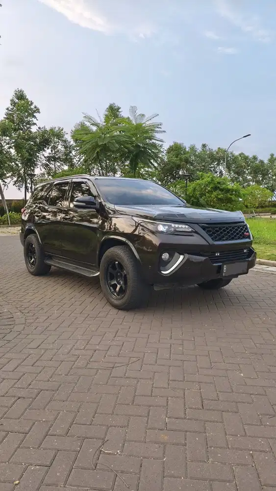 Toyota Fortuner VRZ 2016 Diesel AT