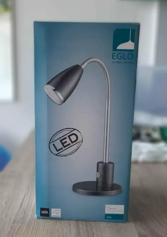 Lampu Meja EGLO LED