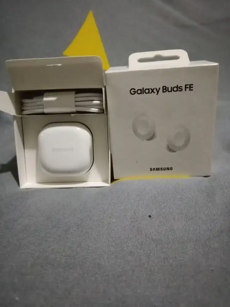 SAMSUNG GALAXY BUDS FE