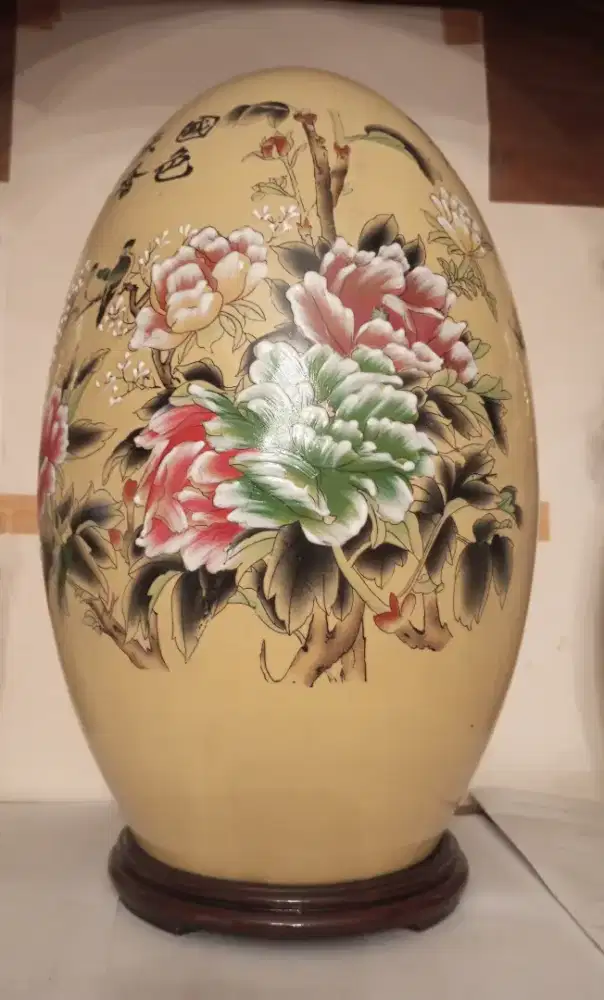 Telur Keramik Antik dan Vintage