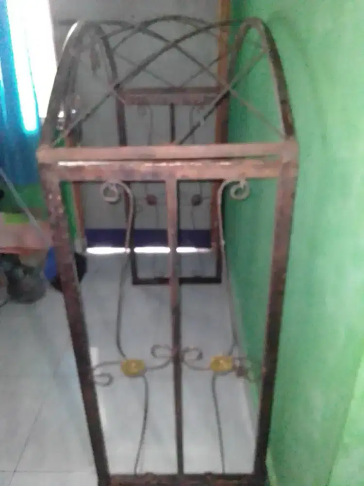 Dijual STAN Besi Kuliner Pesta