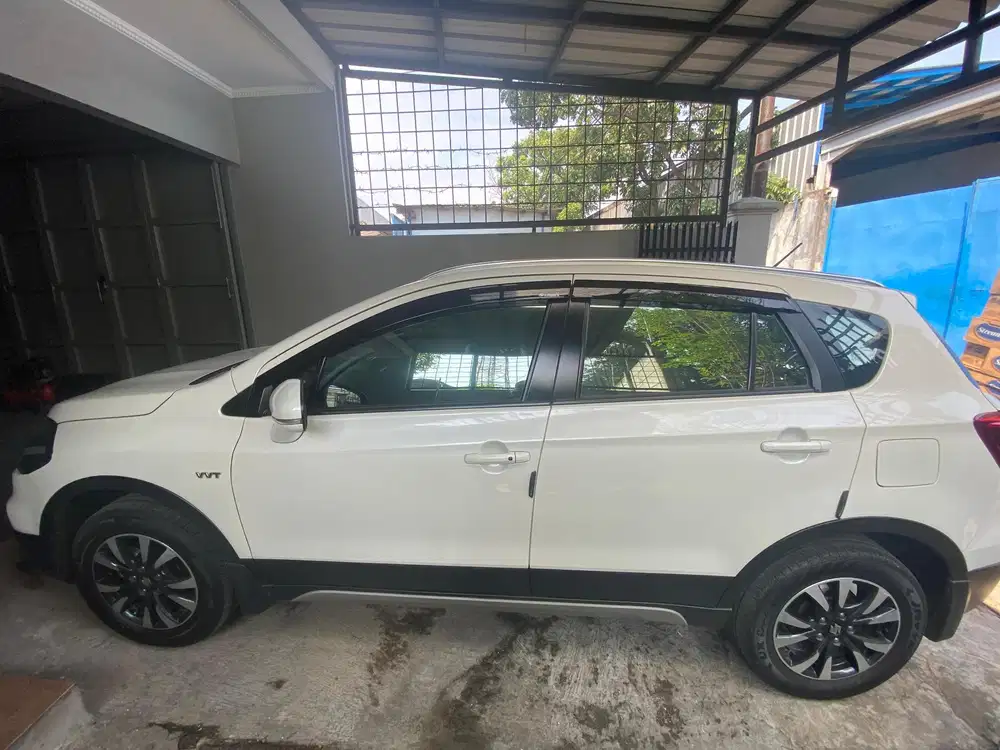 Suzuki SX4 2018 Bensin