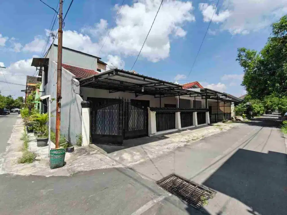 Rumah Bagus Luas Siap Huni di Baturan. Colomadu