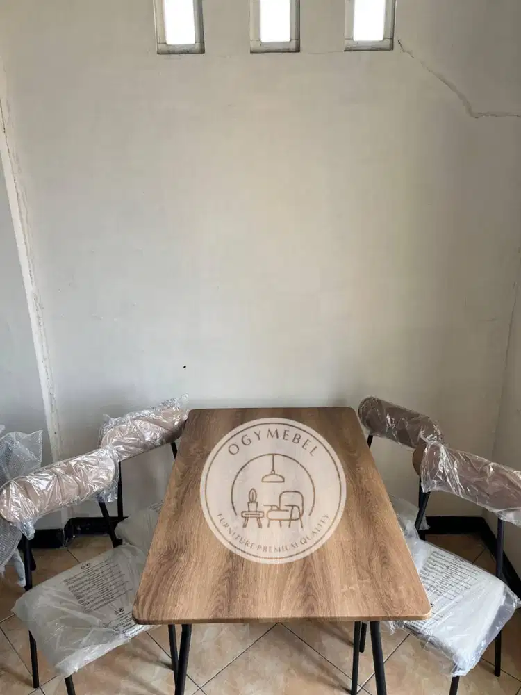 PROMO SET MEJA MAKAN 4 KURSI GRATIS ANTAR