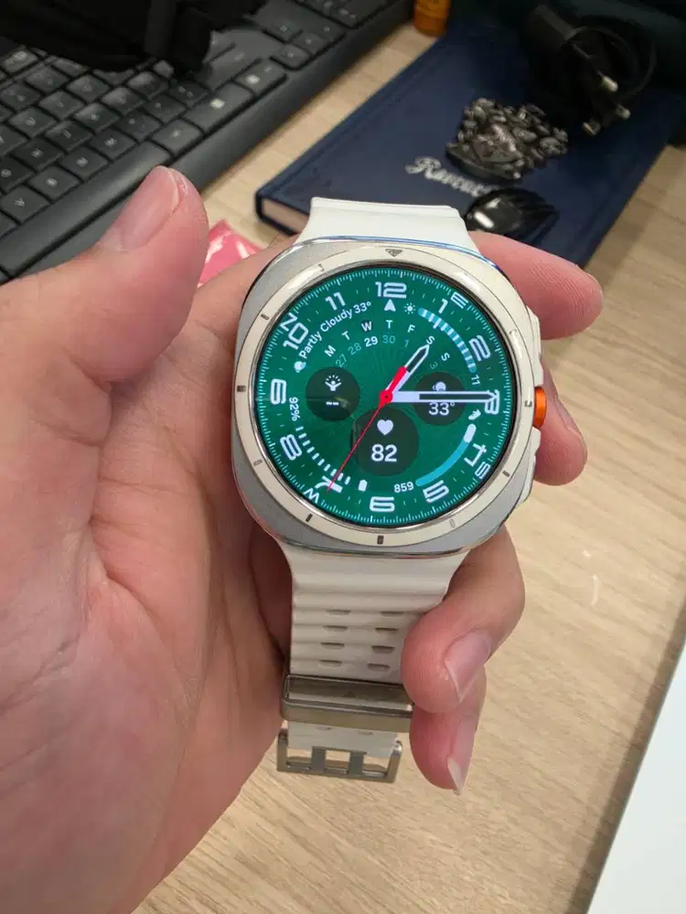Samsung galaxy watch ultra 90% no cacat fisik