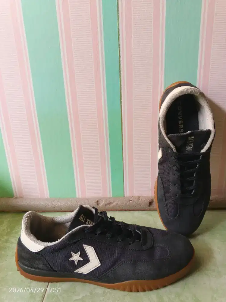 Sepatu Converse Run Star Trainer