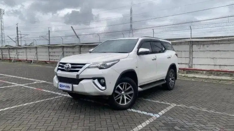 DP RENDAH - Toyota Fortuner 2.7 4x2 SRZ Bensin-AT 2018