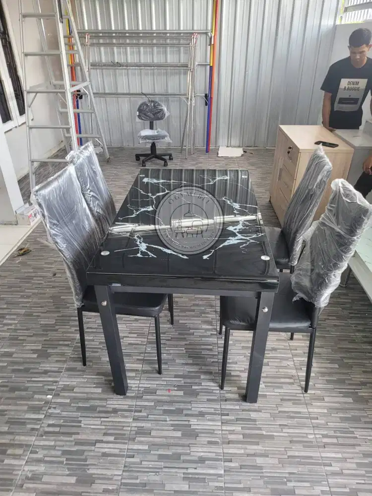 PROMO MEJA MAKAN KACA 4 KURSI GRATIS ANTAR