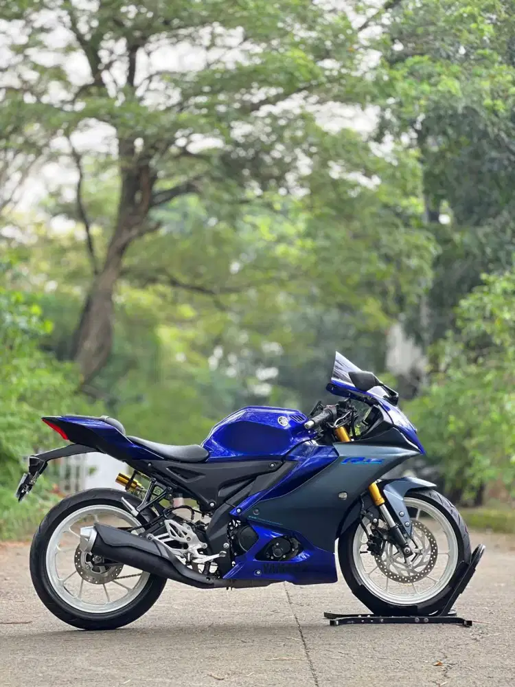 YAMAHA YZF R15 V4 BIRU 2023 KM LOW PAJAK ON SIAP RIDING