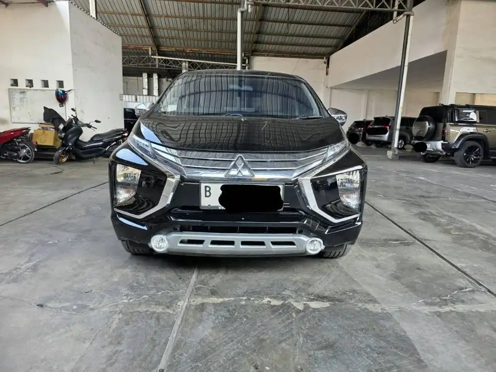 Mitsubishi Xpander Ultimate AT ( Matic ) 2019 Hitam Km 91rban genap
