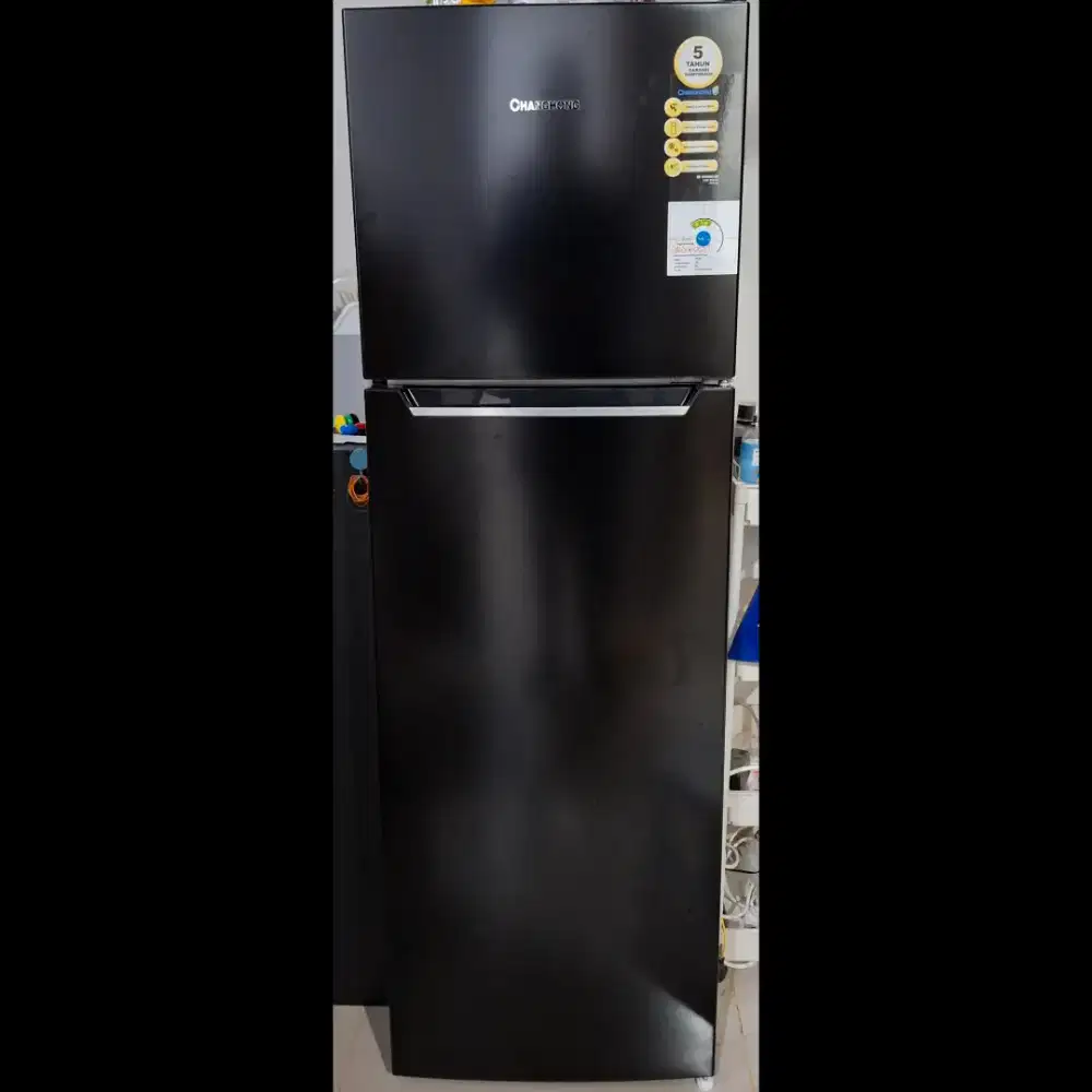 Kulkas Changhong 2 Pintu Ukuran 180L Bekas