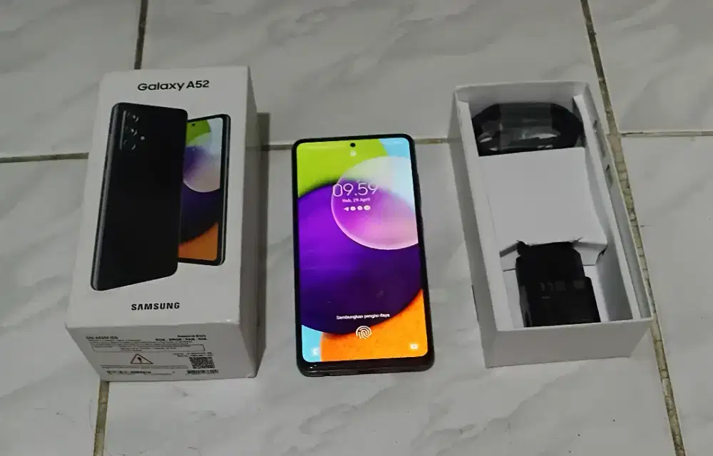 Dijual Cepat Samsung Galaxy A52