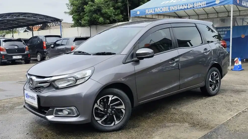 DP RENDAH - Honda Mobilio 1.5 E Prestige Bensin-AT 2018