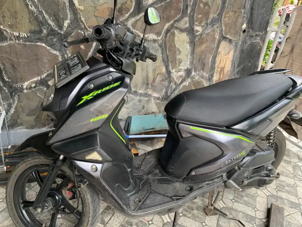 Yamaha Xride Black