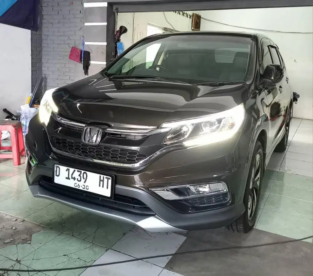Honda CRV PRESTIGE RM3 2.4 AT 2015 SUNROOF lowKM 95rb RECORD BANDUNG