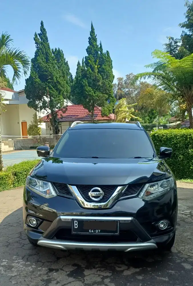 Nissan X Trail X Tremer 2.5  T32  AT 2017 Hitam ( Service Record )
