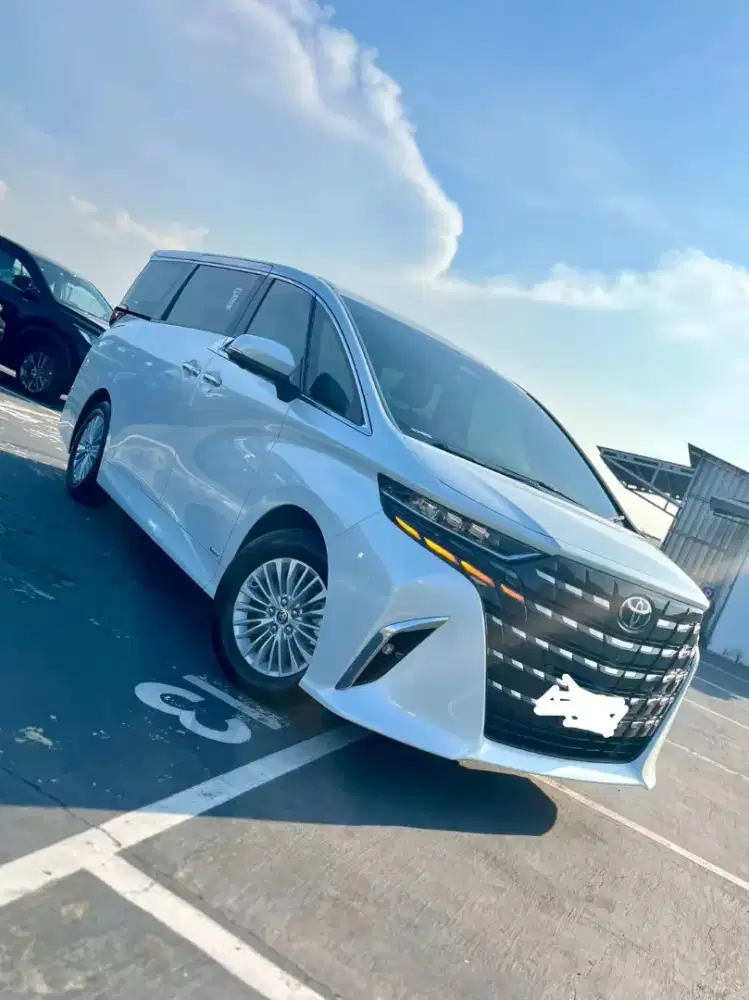 Toyota Alphard 2.5 XE Hybrid 2026 Putih