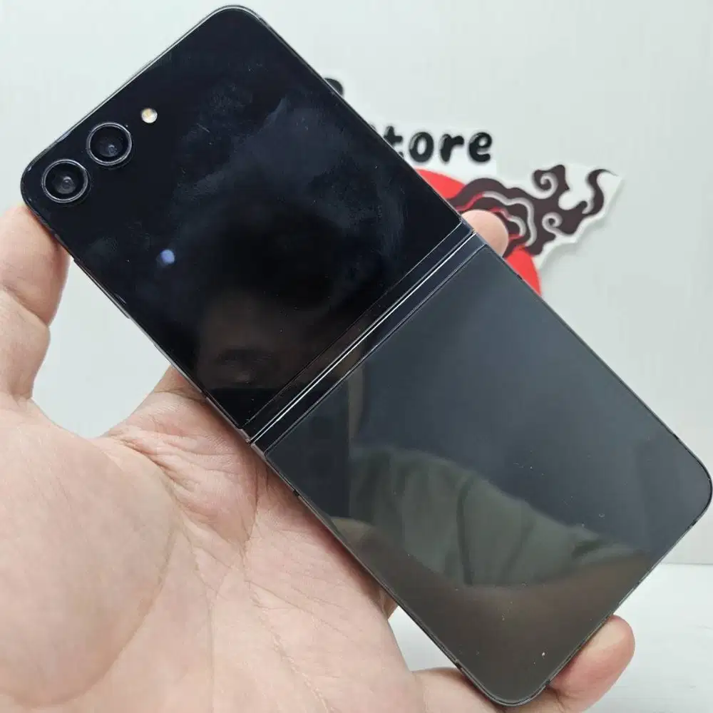 BISA COD. Samsung Galaxy Z Flip 5 Graphite 8/256 SEIN No Minus