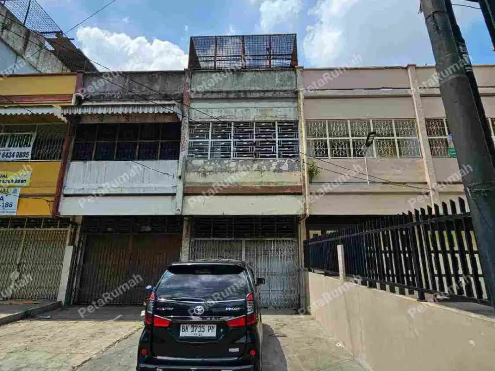 Jalan HM Yamin Simpang Jalan Thamrin