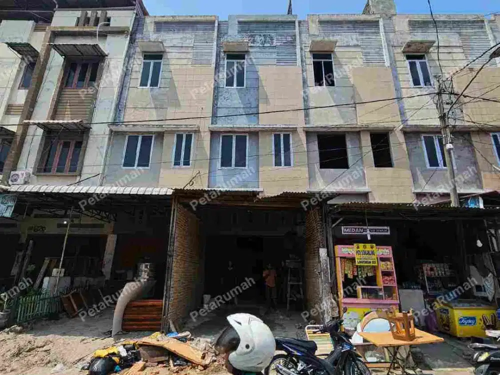 Jalan Kesatria Simpang Jalan Negara Daerah Pahlawan