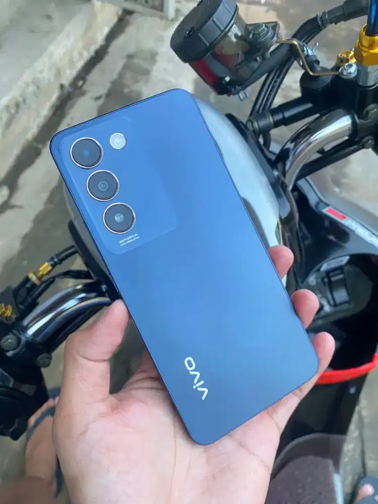 VIVO Y100 5G NFC 8/256 ORI