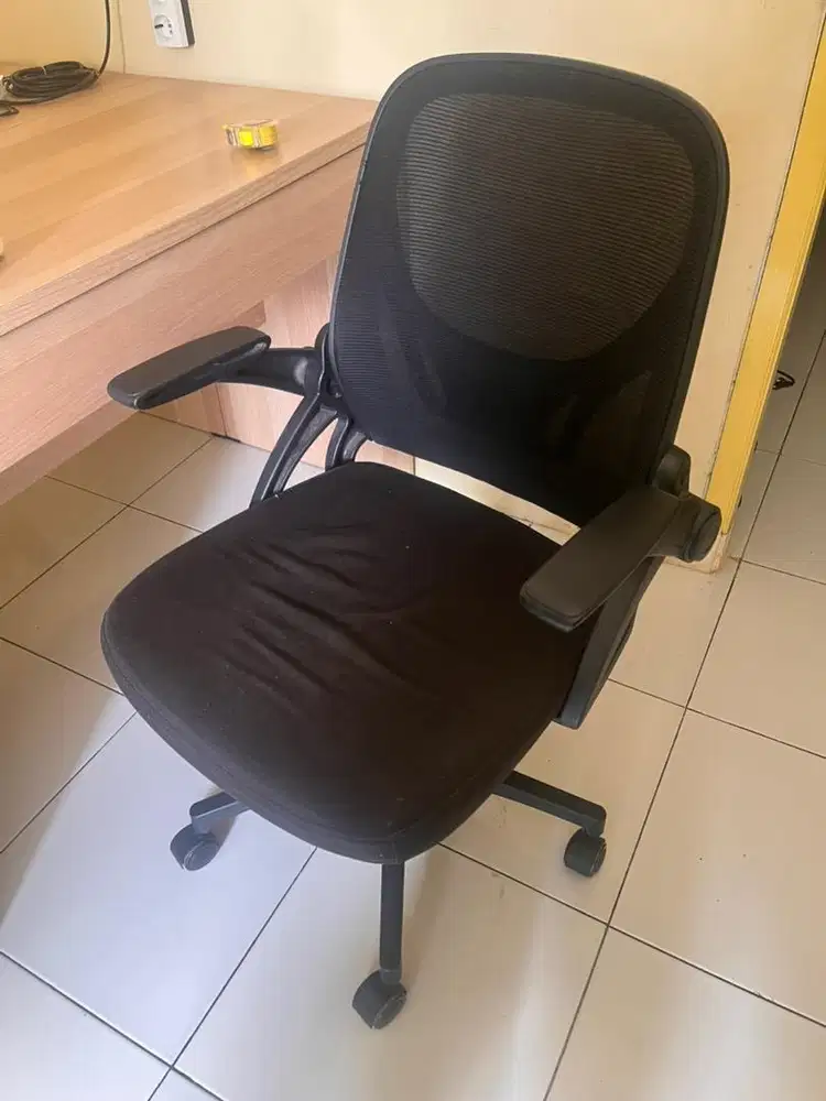 Kursi Kantor Informa Ken - Black