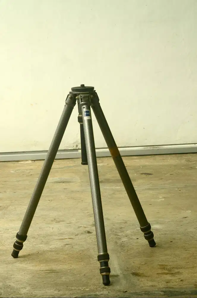 JUAL TRIPOD MEREK GITZO MODEL G 320