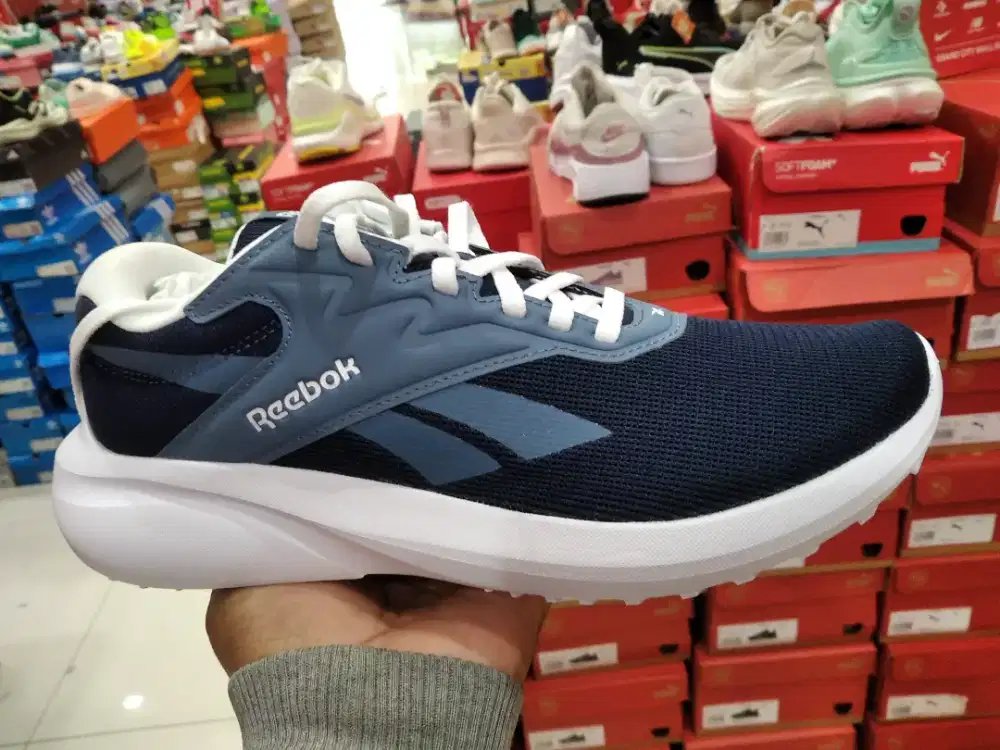 Sepatu Reebok run size 40 dan 41 original murah