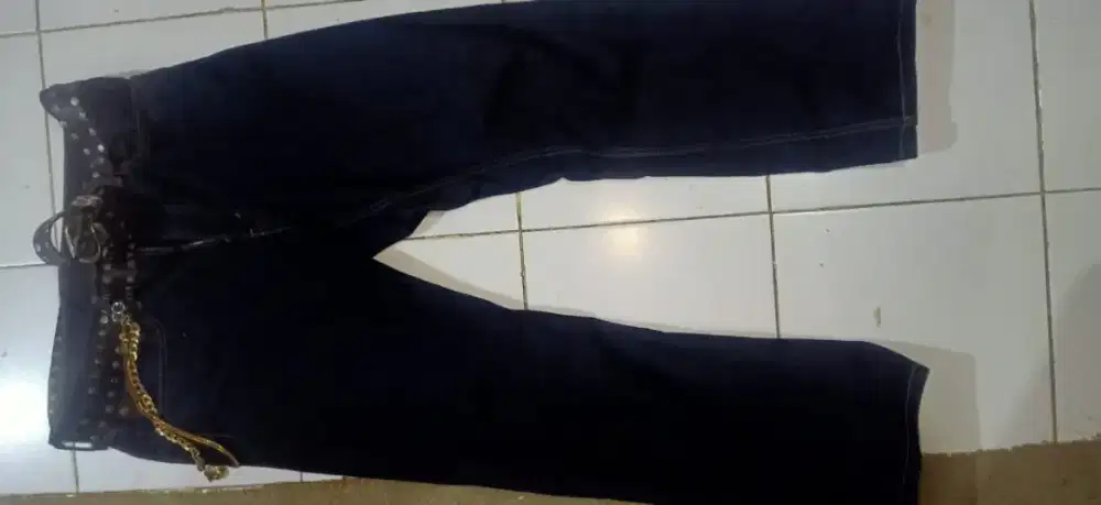 Celana Levis 505 ukuran 34 mulus