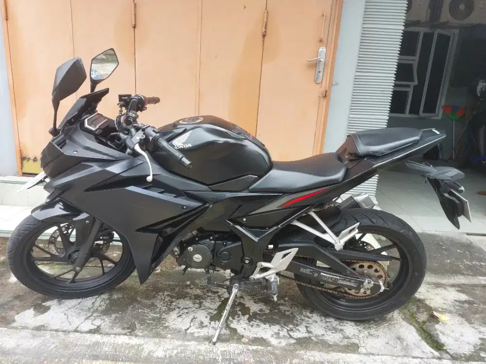 Honda CBR 150R 2018