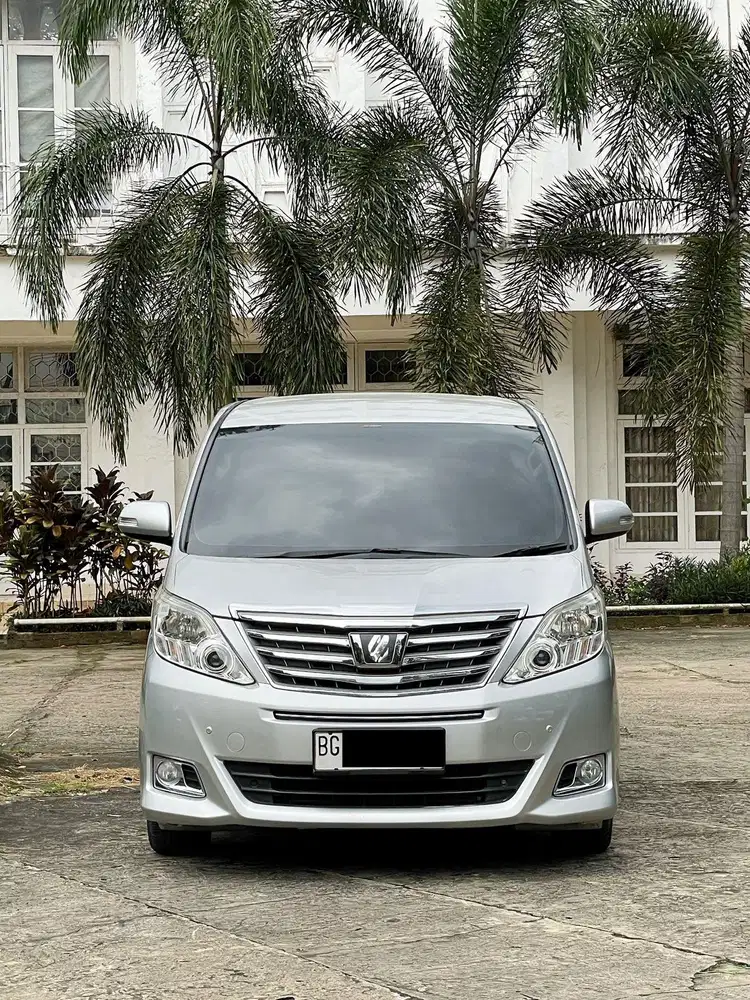 Toyota Alphard X AT 2012, Good Condition