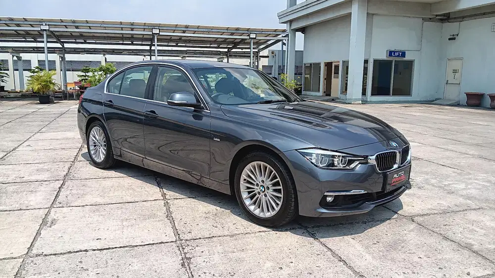 (KM 4RB) BMW 320i 2.0 2018 , ANTIIKKK