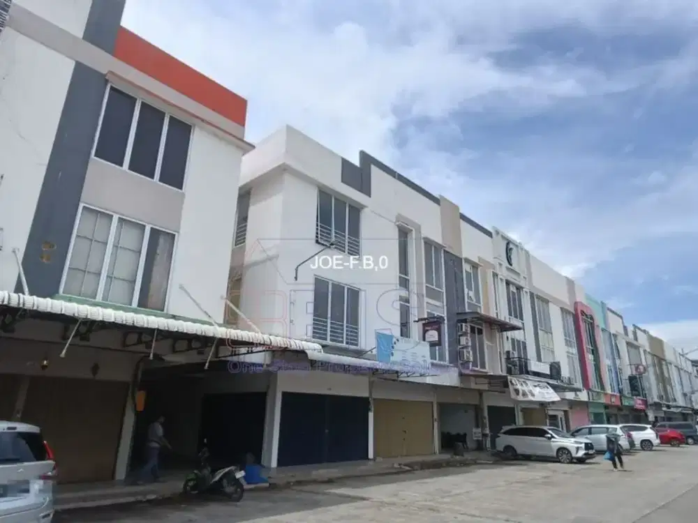 Ruko 3,5 Lantai Semi Furnish di Mitra Raya 2