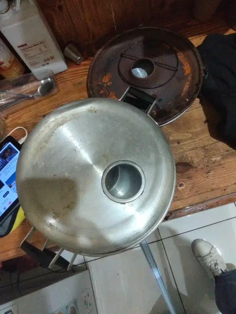 Barang second tapi Masih bagus jarang di pakai