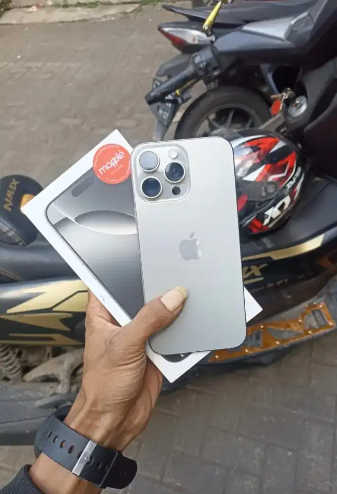 Iphone 16 PROMAX 512gb pemakaian 1bulan