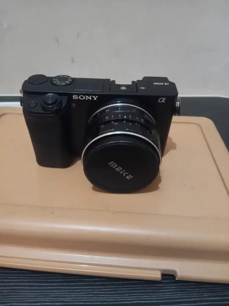Camera SONY ALPHA a6000 with 16-50mm lens camera mirorrles black