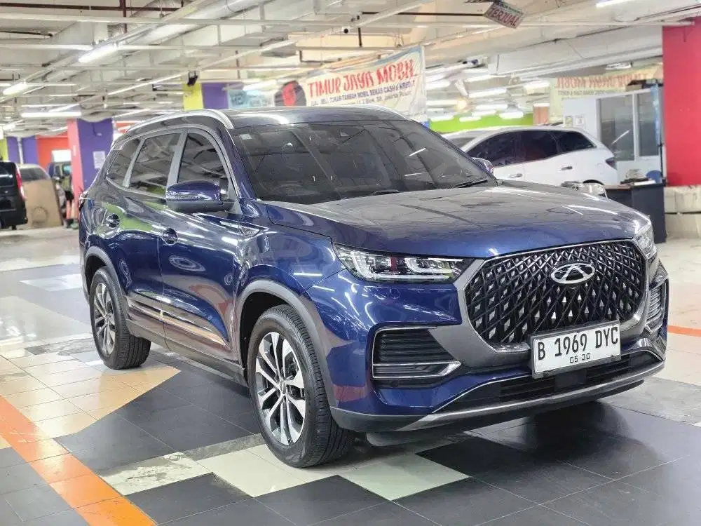 Chery Tiggo 8 Premium biru 2025