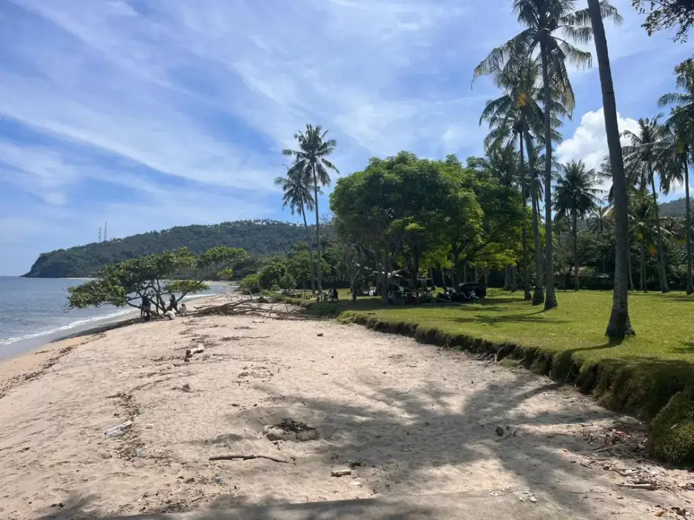 Tanah di pinggir pantai Senggigi cocok untuk hotel dan resort