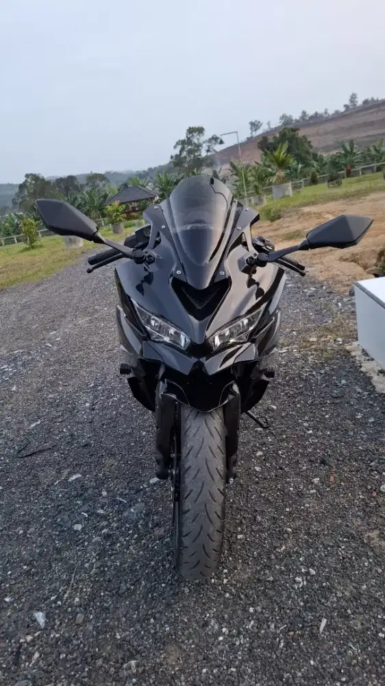 Kawasaki ZX25R non ABS with Arrow Titanium