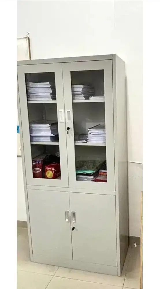 LEMARI DOKUMEN | Bekas seperti baru Medan