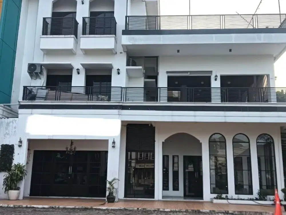 Ruko Besar Luas 250 di Jagakarsa Jakarta Selatan Disewakan