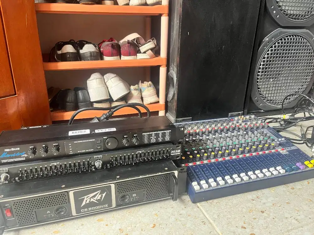 Power amply lengap buat manggung