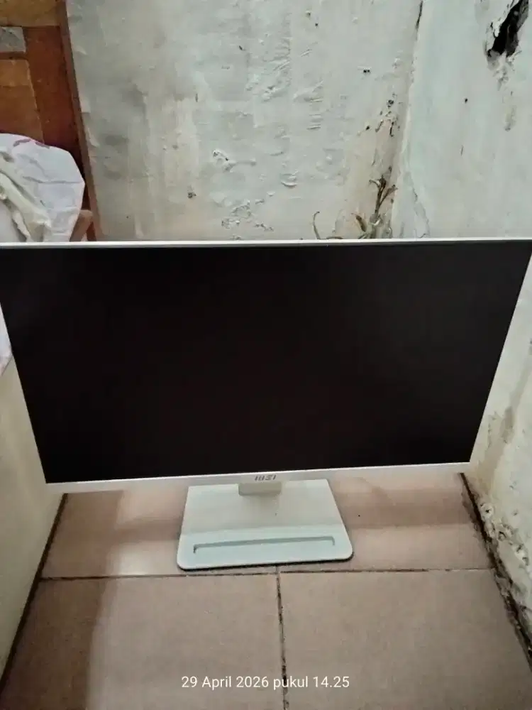 Monitor komputer MSI 32 in apa adanya