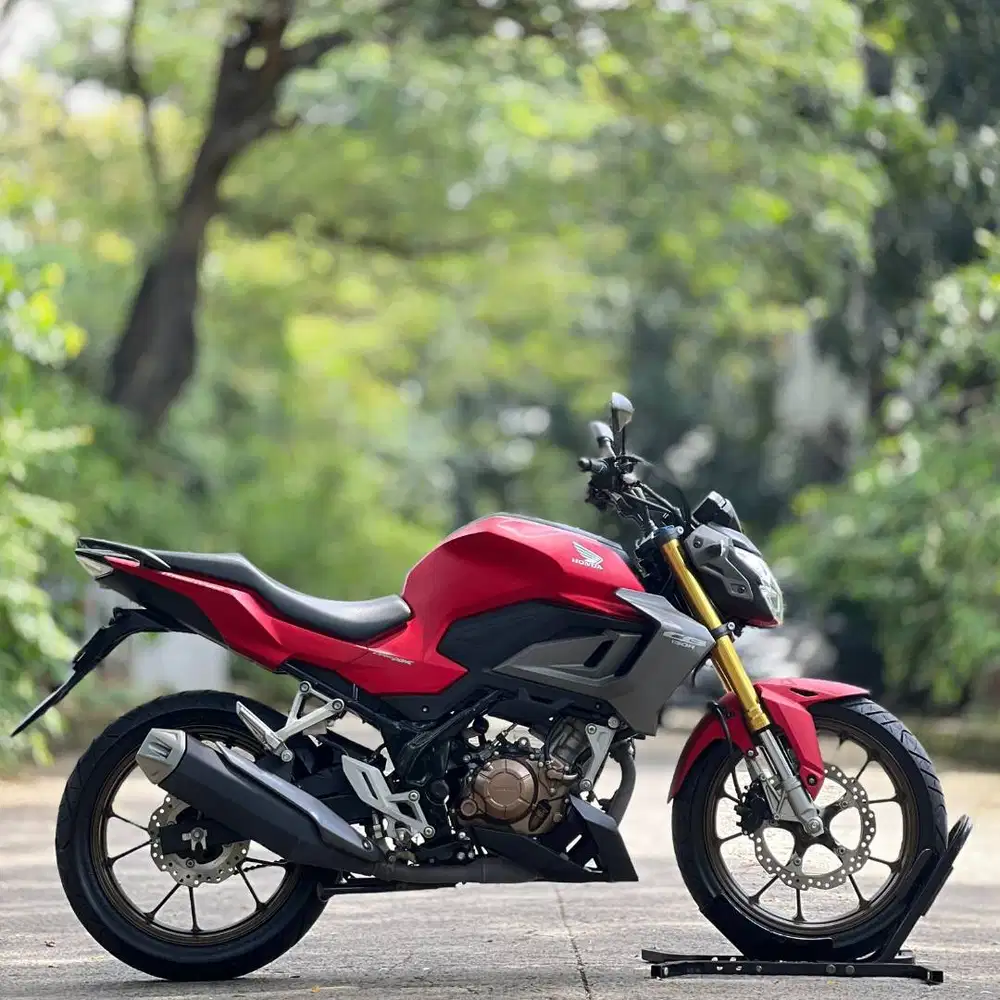 HONDA NEW CB 150R 2024 MERAH KM 5K PAJAK PANJANG LIKE NEW