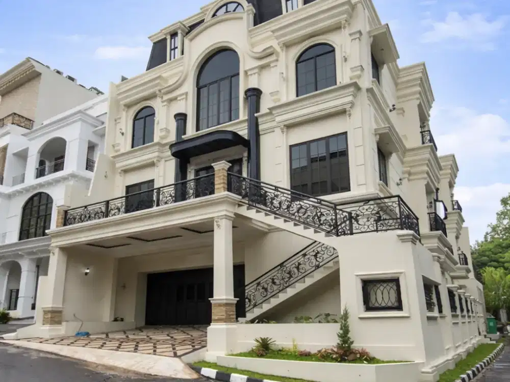 DIJUAL CEPAT MURAH RUMAH MEWAH AMERICAN CLASSIC PRIVATE POOL DI CIPETE